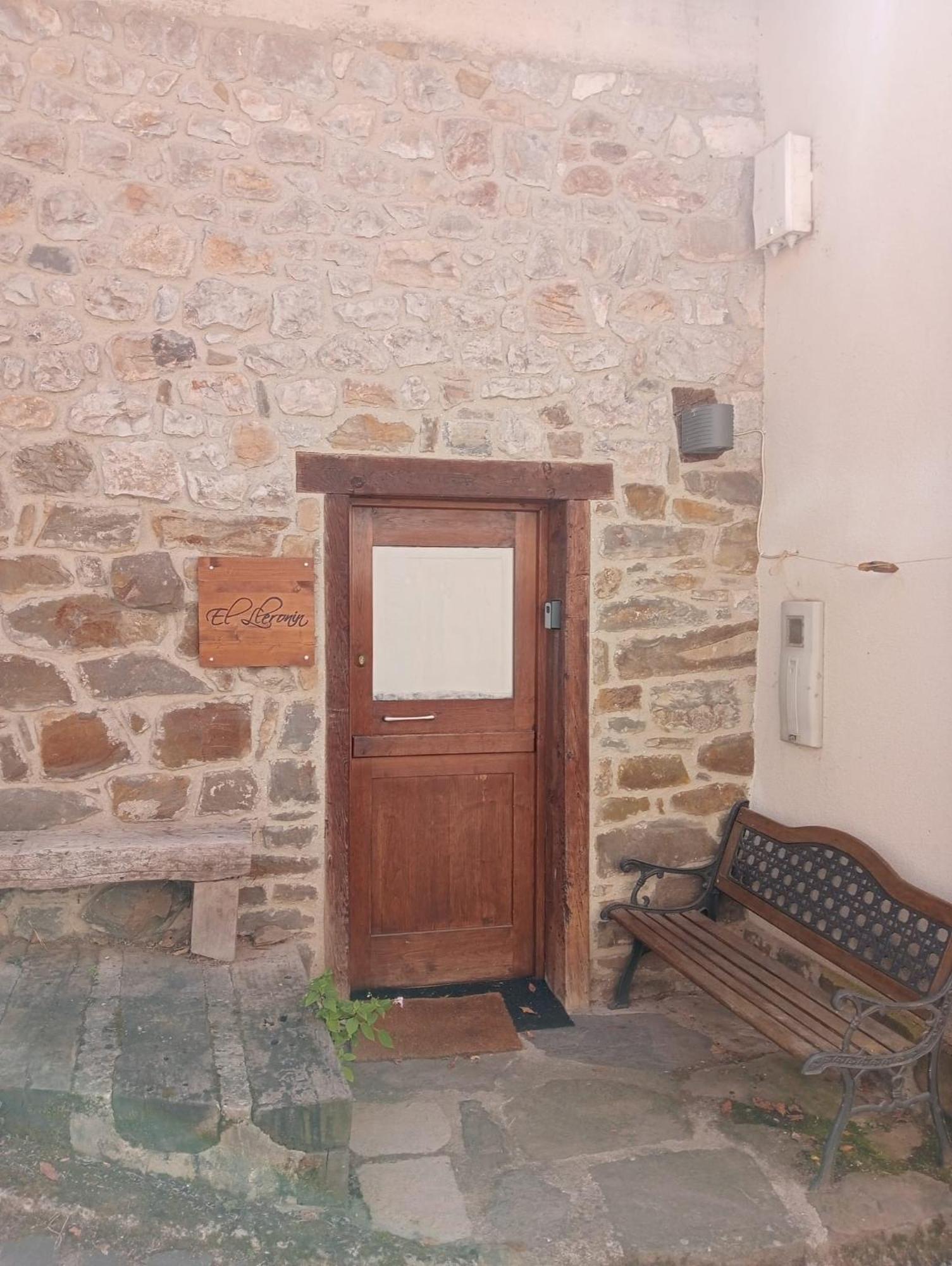 Apartamentos Rurales El Lleron Caso Екстериор снимка