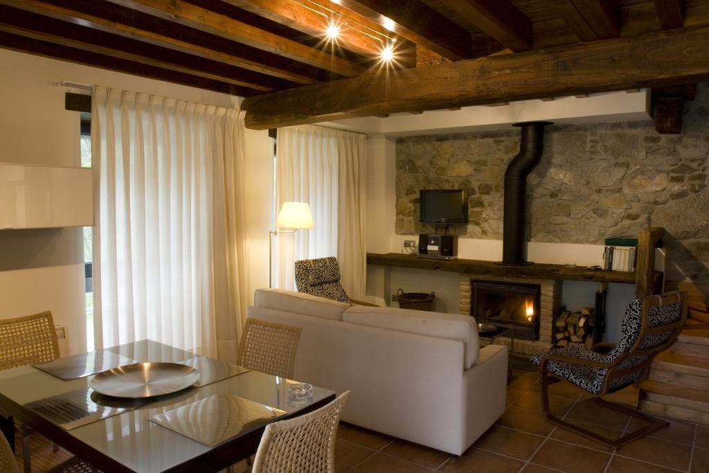 Apartamentos Rurales El Lleron Caso Екстериор снимка